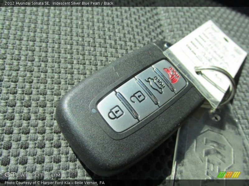 Iridescent Silver Blue Pearl / Black 2012 Hyundai Sonata SE
