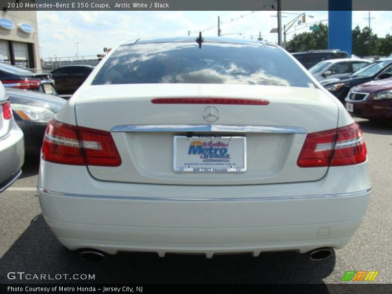 Arctic White / Black 2010 Mercedes-Benz E 350 Coupe