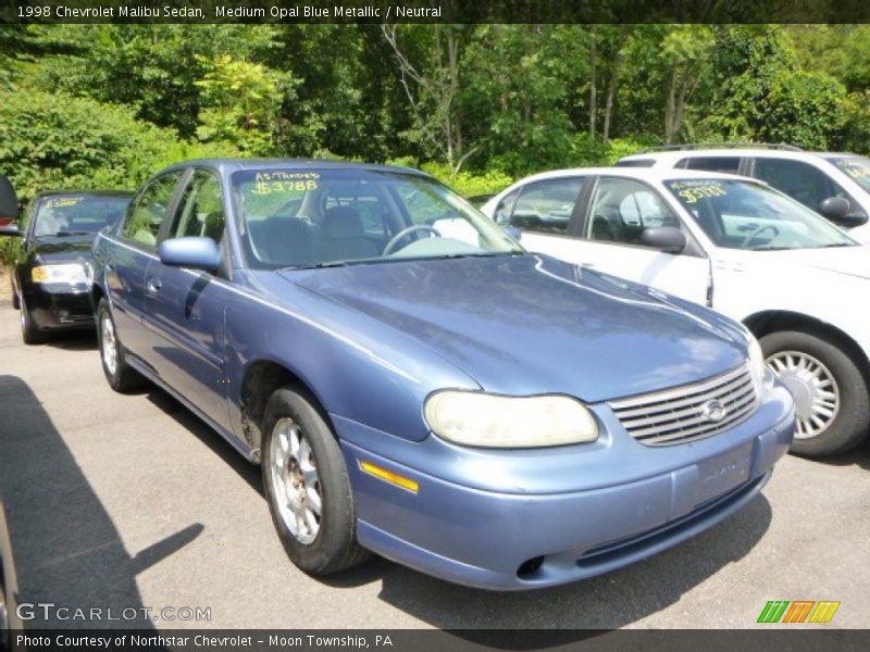 Front 3/4 View of 1998 Malibu Sedan