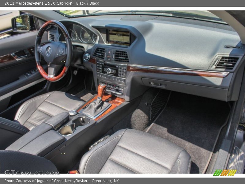 Dashboard of 2011 E 550 Cabriolet