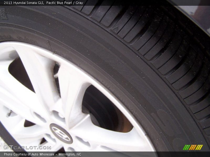 Pacific Blue Pearl / Gray 2013 Hyundai Sonata GLS