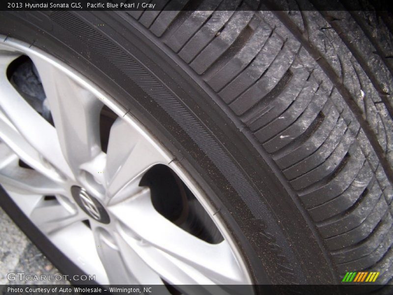 Pacific Blue Pearl / Gray 2013 Hyundai Sonata GLS