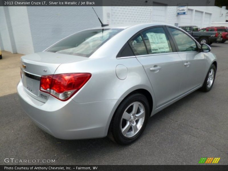 Silver Ice Metallic / Jet Black 2013 Chevrolet Cruze LT