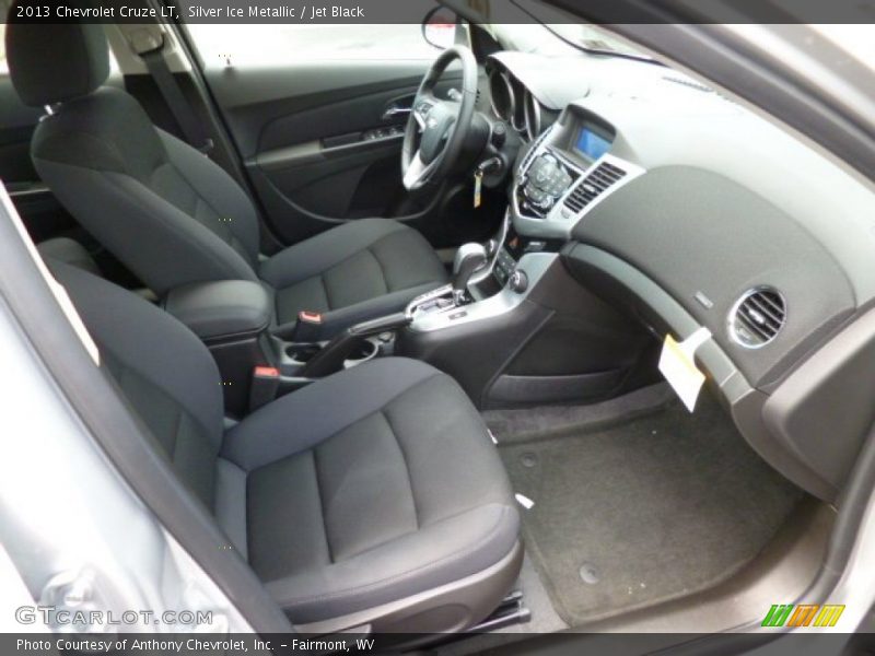 Silver Ice Metallic / Jet Black 2013 Chevrolet Cruze LT
