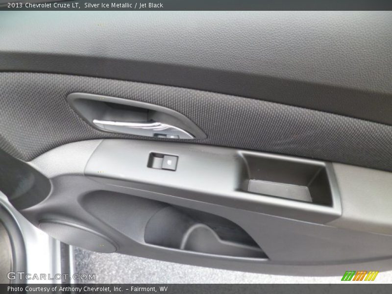 Silver Ice Metallic / Jet Black 2013 Chevrolet Cruze LT