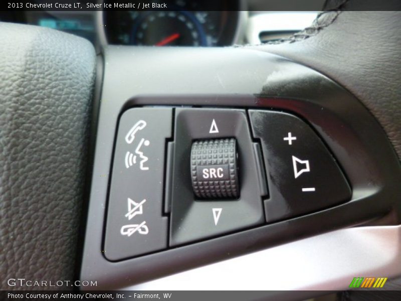 Silver Ice Metallic / Jet Black 2013 Chevrolet Cruze LT