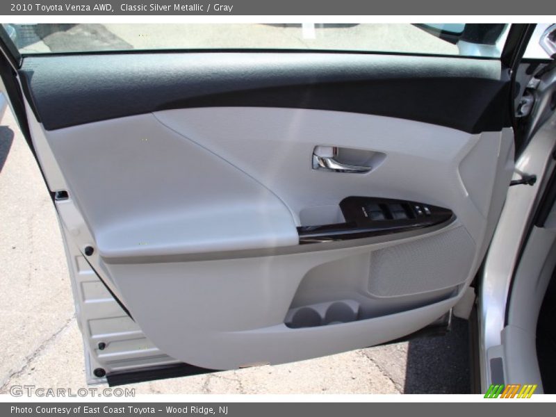 Classic Silver Metallic / Gray 2010 Toyota Venza AWD