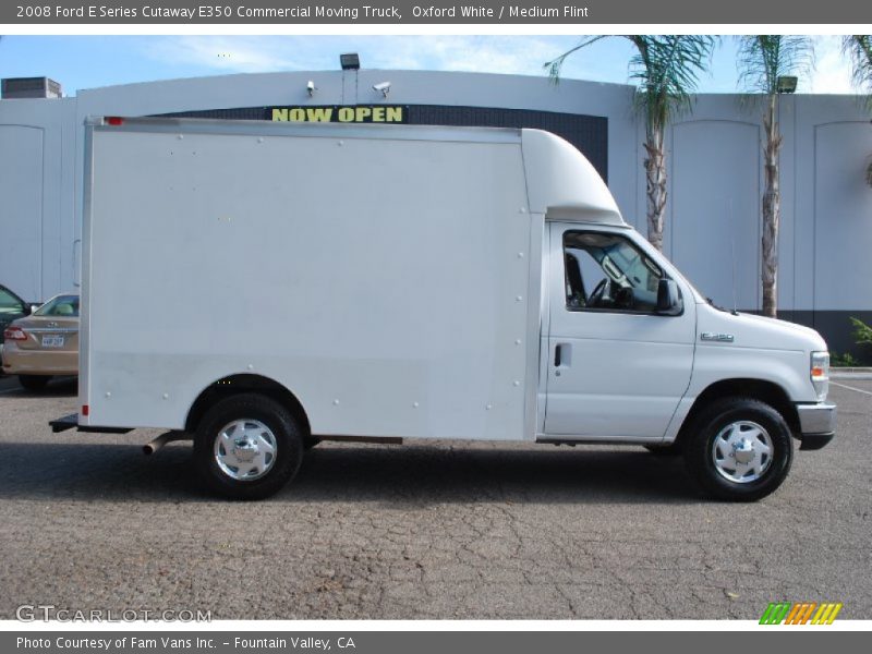 Oxford White / Medium Flint 2008 Ford E Series Cutaway E350 Commercial Moving Truck