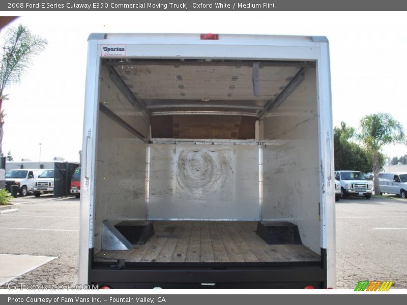 Oxford White / Medium Flint 2008 Ford E Series Cutaway E350 Commercial Moving Truck
