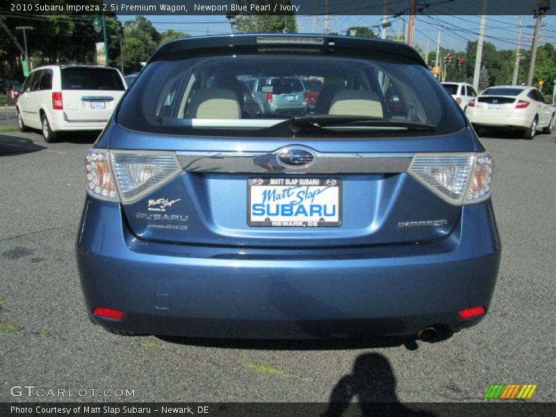 Newport Blue Pearl / Ivory 2010 Subaru Impreza 2.5i Premium Wagon