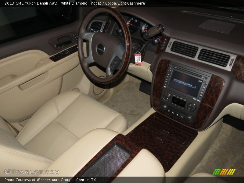 White Diamond Tricoat / Cocoa/Light Cashmere 2013 GMC Yukon Denali AWD