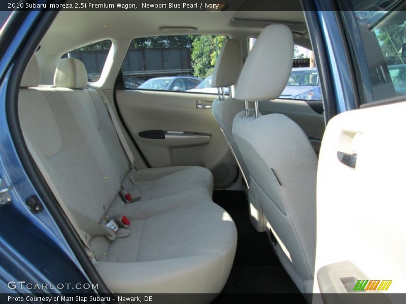 Newport Blue Pearl / Ivory 2010 Subaru Impreza 2.5i Premium Wagon