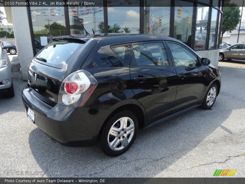 Jet Black Metallic / Ebony 2010 Pontiac Vibe 2.4L