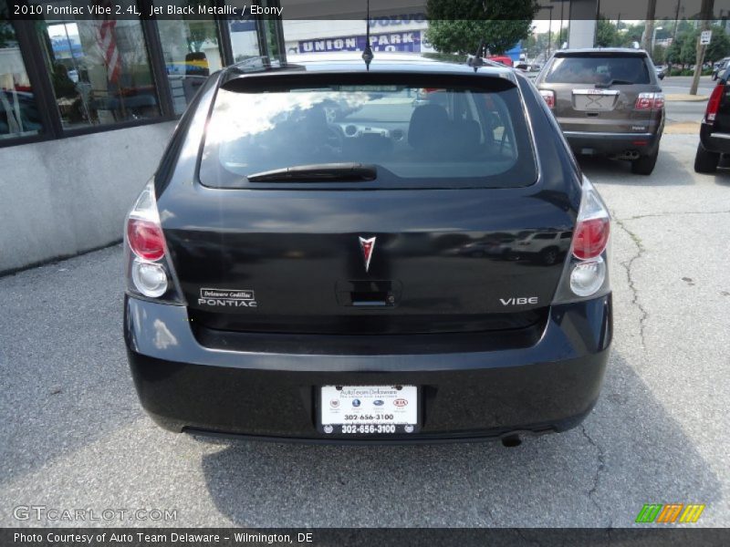 Jet Black Metallic / Ebony 2010 Pontiac Vibe 2.4L