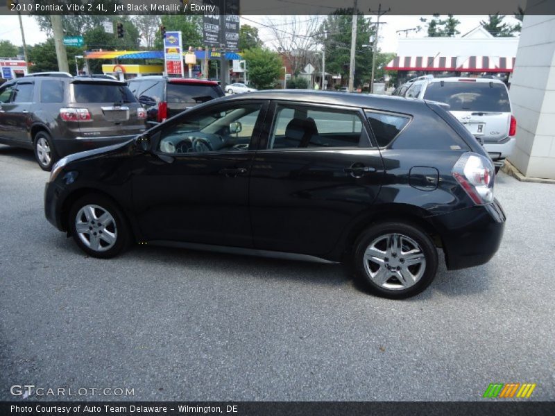 Jet Black Metallic / Ebony 2010 Pontiac Vibe 2.4L
