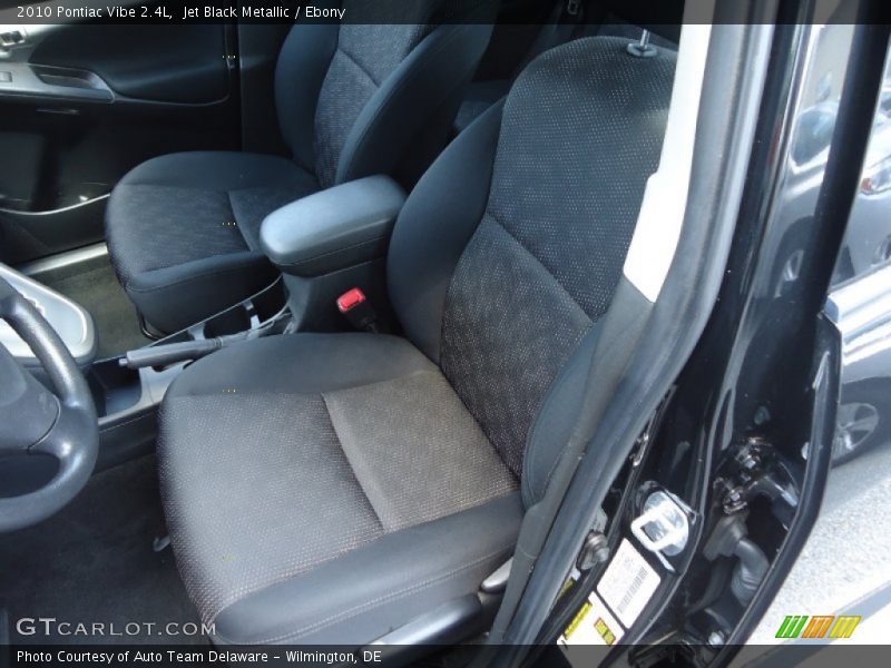 Jet Black Metallic / Ebony 2010 Pontiac Vibe 2.4L