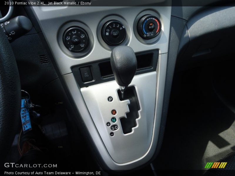 Jet Black Metallic / Ebony 2010 Pontiac Vibe 2.4L