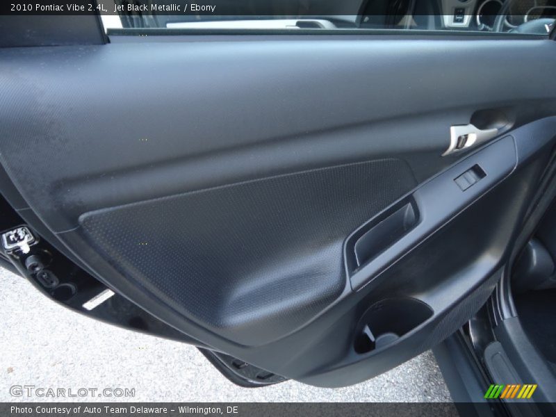 Jet Black Metallic / Ebony 2010 Pontiac Vibe 2.4L