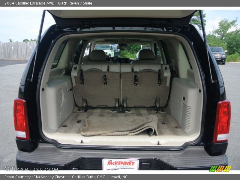 Black Raven / Shale 2004 Cadillac Escalade AWD