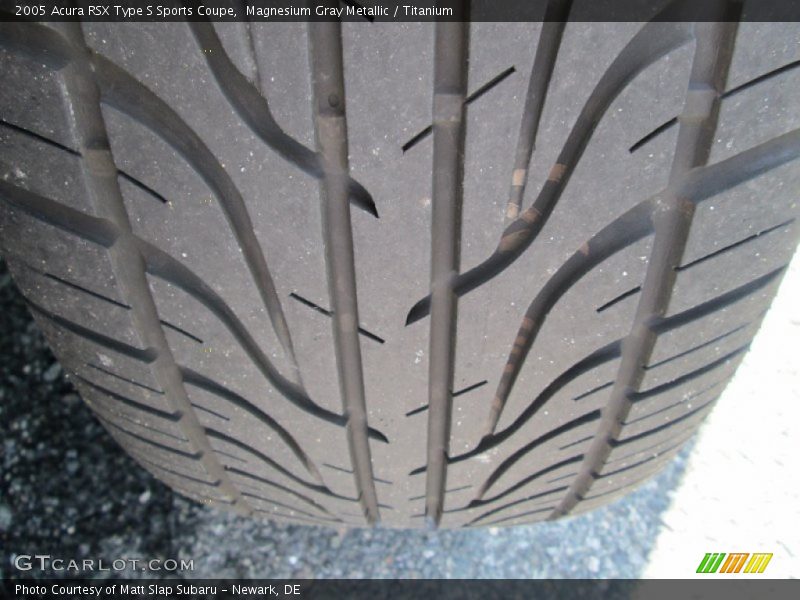 Magnesium Gray Metallic / Titanium 2005 Acura RSX Type S Sports Coupe