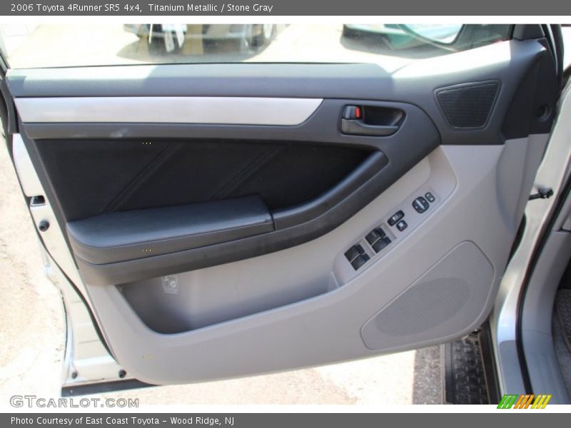 Titanium Metallic / Stone Gray 2006 Toyota 4Runner SR5 4x4