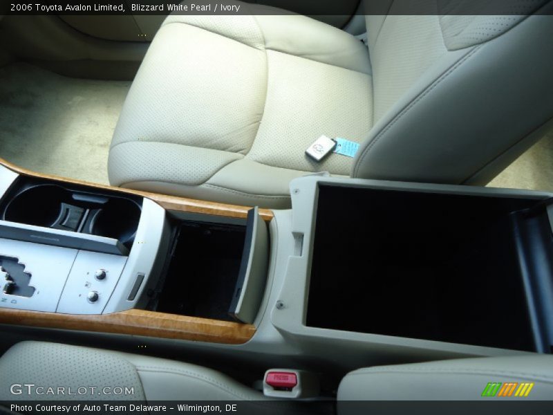 Blizzard White Pearl / Ivory 2006 Toyota Avalon Limited