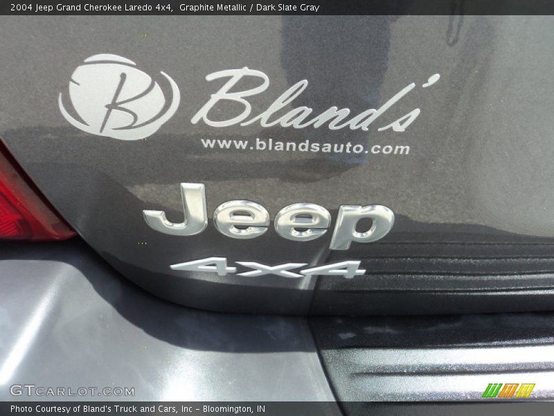 Graphite Metallic / Dark Slate Gray 2004 Jeep Grand Cherokee Laredo 4x4