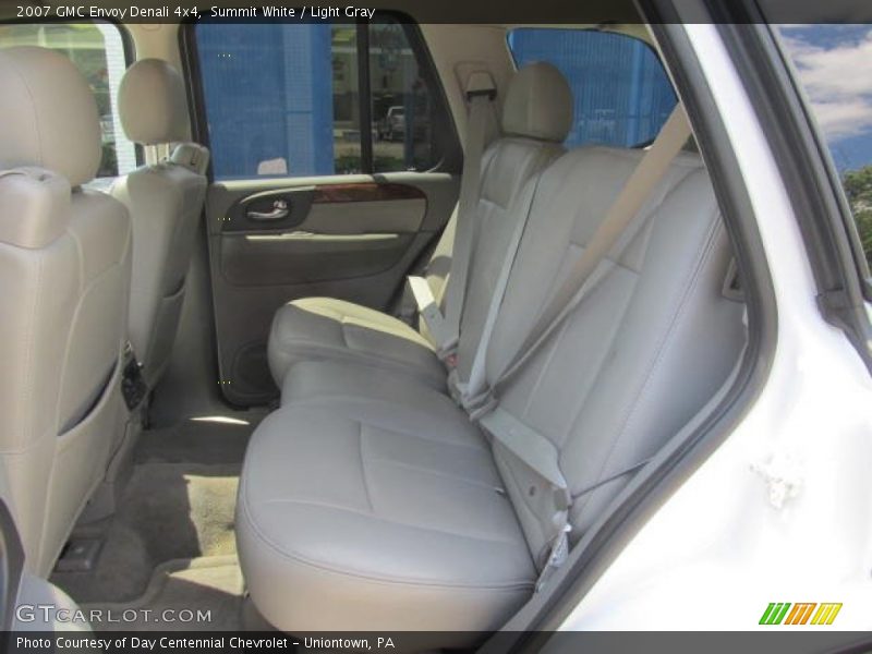 Summit White / Light Gray 2007 GMC Envoy Denali 4x4
