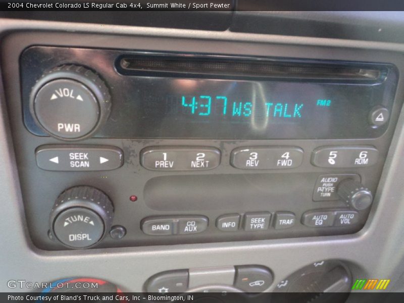Summit White / Sport Pewter 2004 Chevrolet Colorado LS Regular Cab 4x4