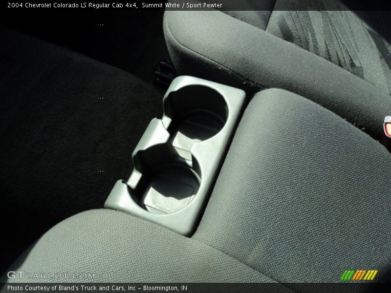 Summit White / Sport Pewter 2004 Chevrolet Colorado LS Regular Cab 4x4