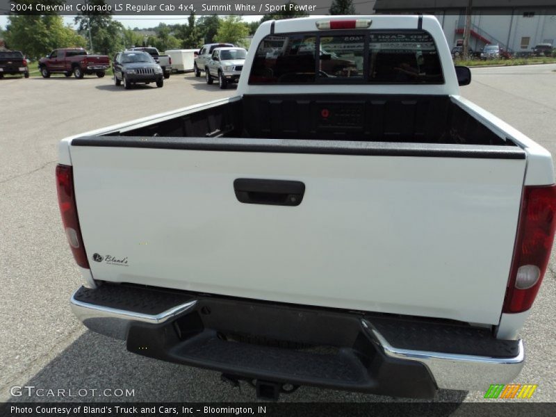 Summit White / Sport Pewter 2004 Chevrolet Colorado LS Regular Cab 4x4