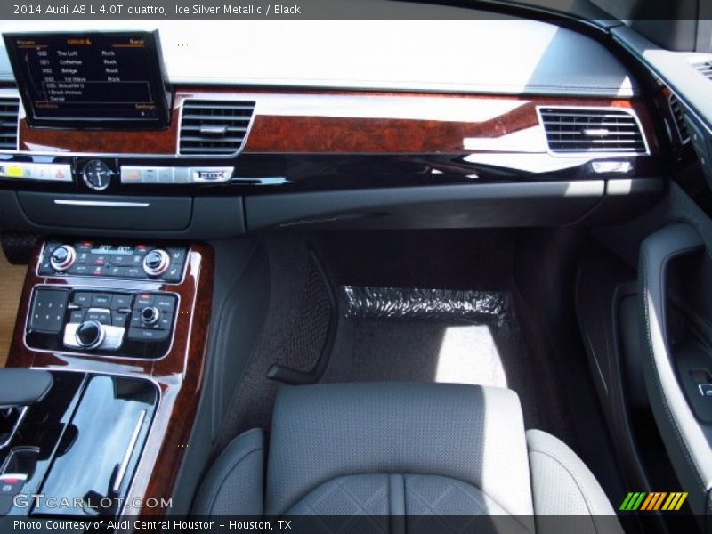 Dashboard of 2014 A8 L 4.0T quattro