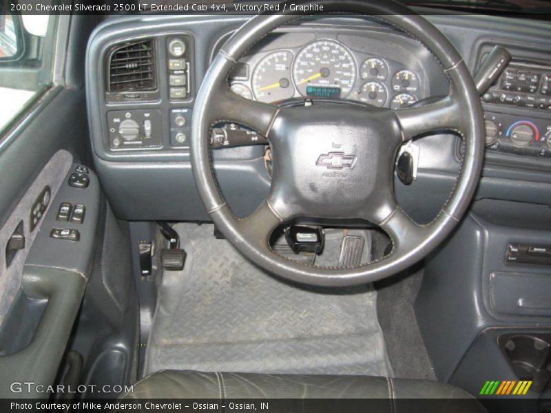 Victory Red / Graphite 2000 Chevrolet Silverado 2500 LT Extended Cab 4x4