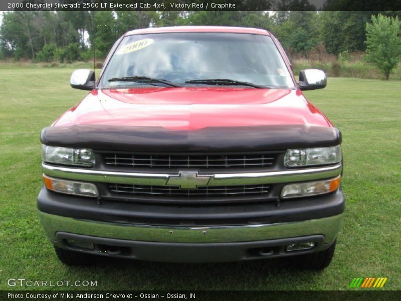 Victory Red / Graphite 2000 Chevrolet Silverado 2500 LT Extended Cab 4x4