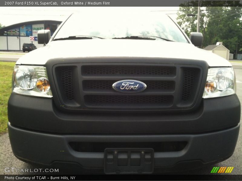 Oxford White / Medium Flint 2007 Ford F150 XL SuperCab