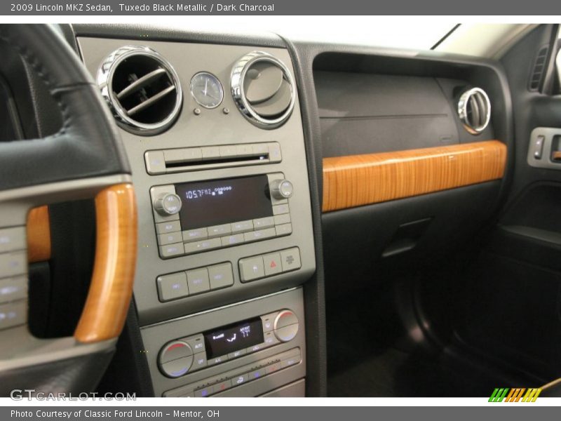 Tuxedo Black Metallic / Dark Charcoal 2009 Lincoln MKZ Sedan