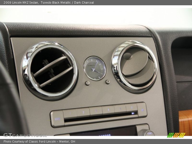 Tuxedo Black Metallic / Dark Charcoal 2009 Lincoln MKZ Sedan