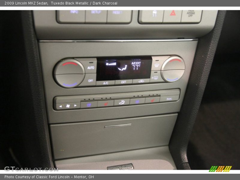 Tuxedo Black Metallic / Dark Charcoal 2009 Lincoln MKZ Sedan