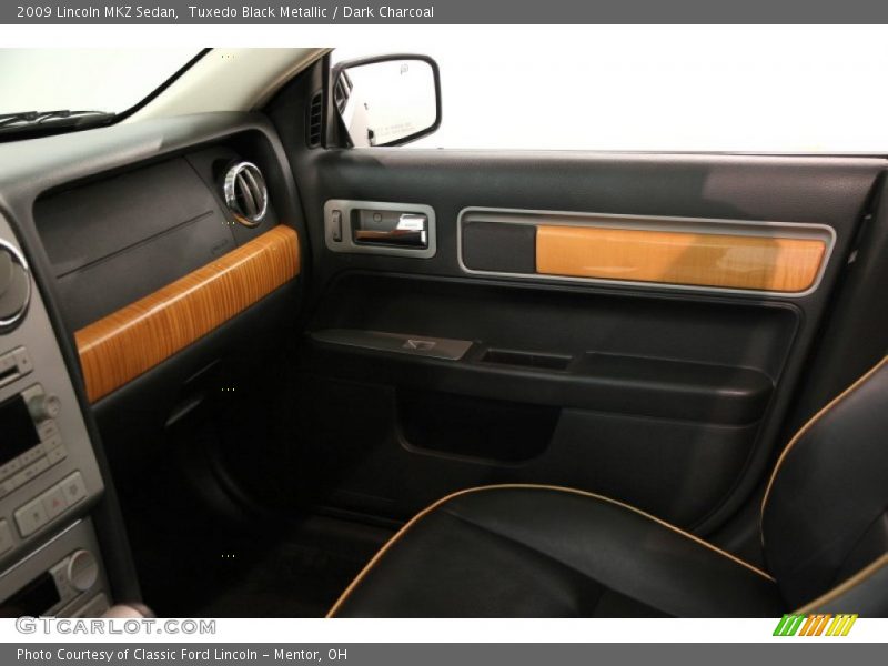 Tuxedo Black Metallic / Dark Charcoal 2009 Lincoln MKZ Sedan