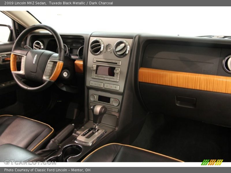 Tuxedo Black Metallic / Dark Charcoal 2009 Lincoln MKZ Sedan