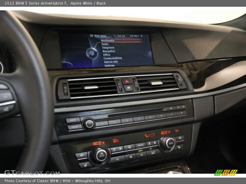 Controls of 2013 5 Series ActiveHybrid 5