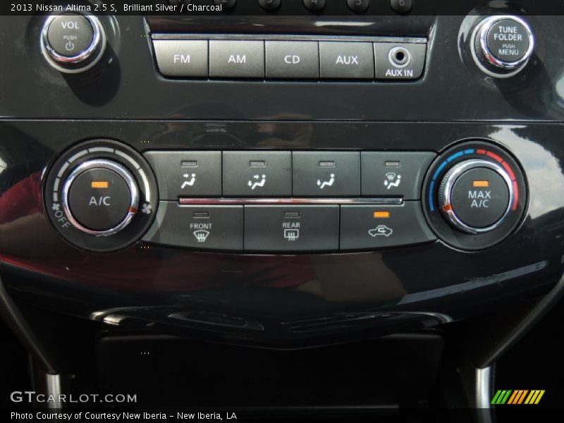 Brilliant Silver / Charcoal 2013 Nissan Altima 2.5 S