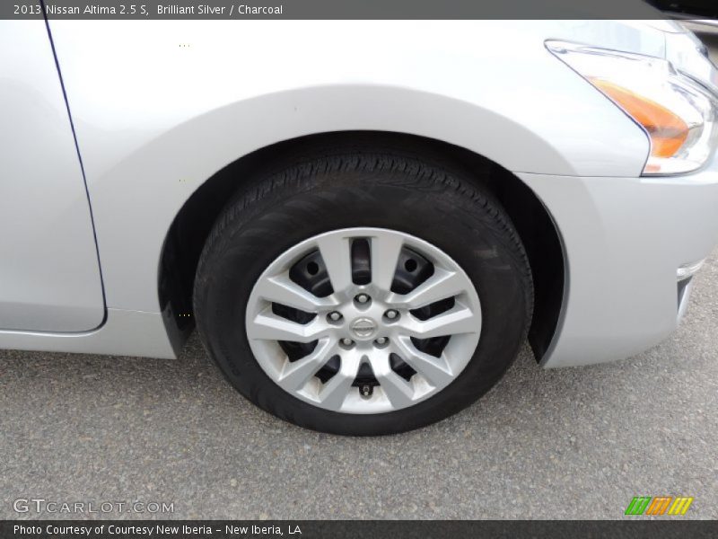 Brilliant Silver / Charcoal 2013 Nissan Altima 2.5 S