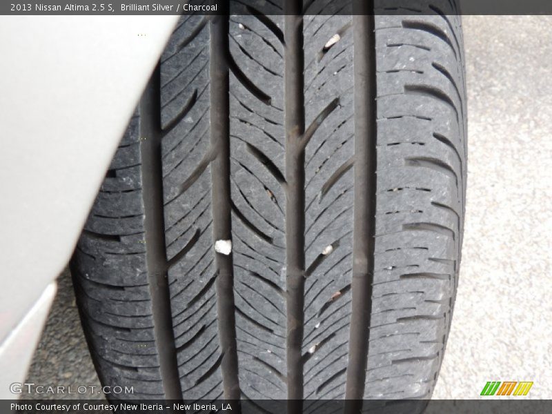 Brilliant Silver / Charcoal 2013 Nissan Altima 2.5 S