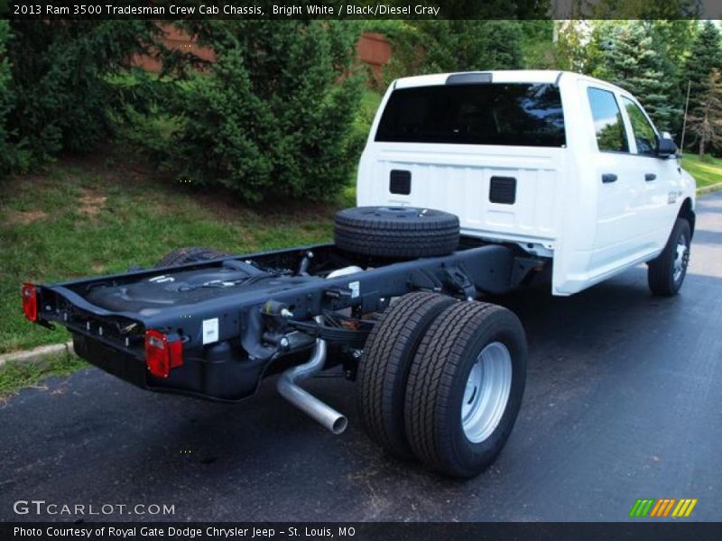 Bright White / Black/Diesel Gray 2013 Ram 3500 Tradesman Crew Cab Chassis