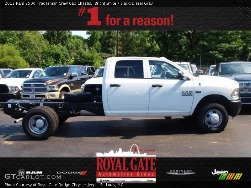 Bright White / Black/Diesel Gray 2013 Ram 3500 Tradesman Crew Cab Chassis