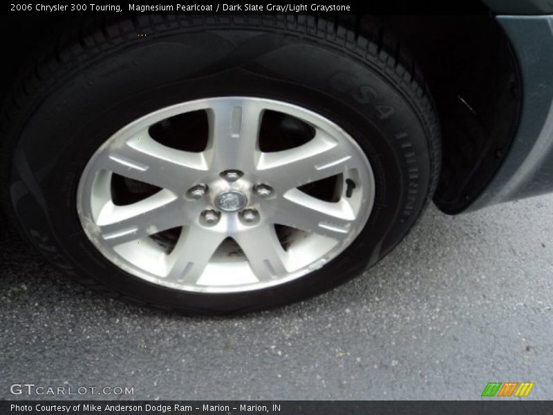 Magnesium Pearlcoat / Dark Slate Gray/Light Graystone 2006 Chrysler 300 Touring