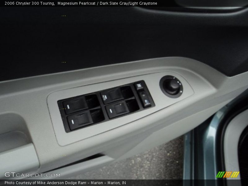 Magnesium Pearlcoat / Dark Slate Gray/Light Graystone 2006 Chrysler 300 Touring