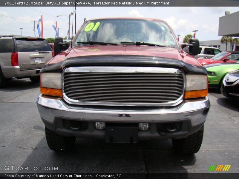 Toreador Red Metallic / Medium Parchment 2001 Ford F250 Super Duty XLT Super Crew 4x4