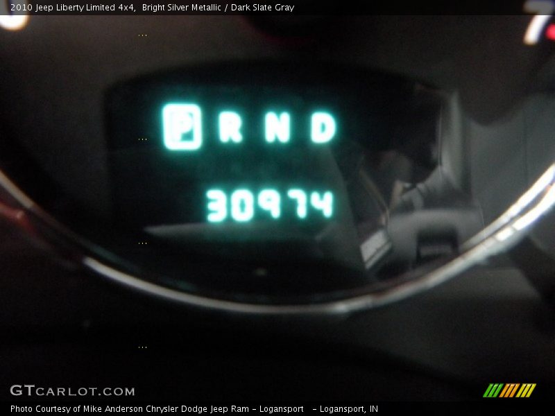 Bright Silver Metallic / Dark Slate Gray 2010 Jeep Liberty Limited 4x4